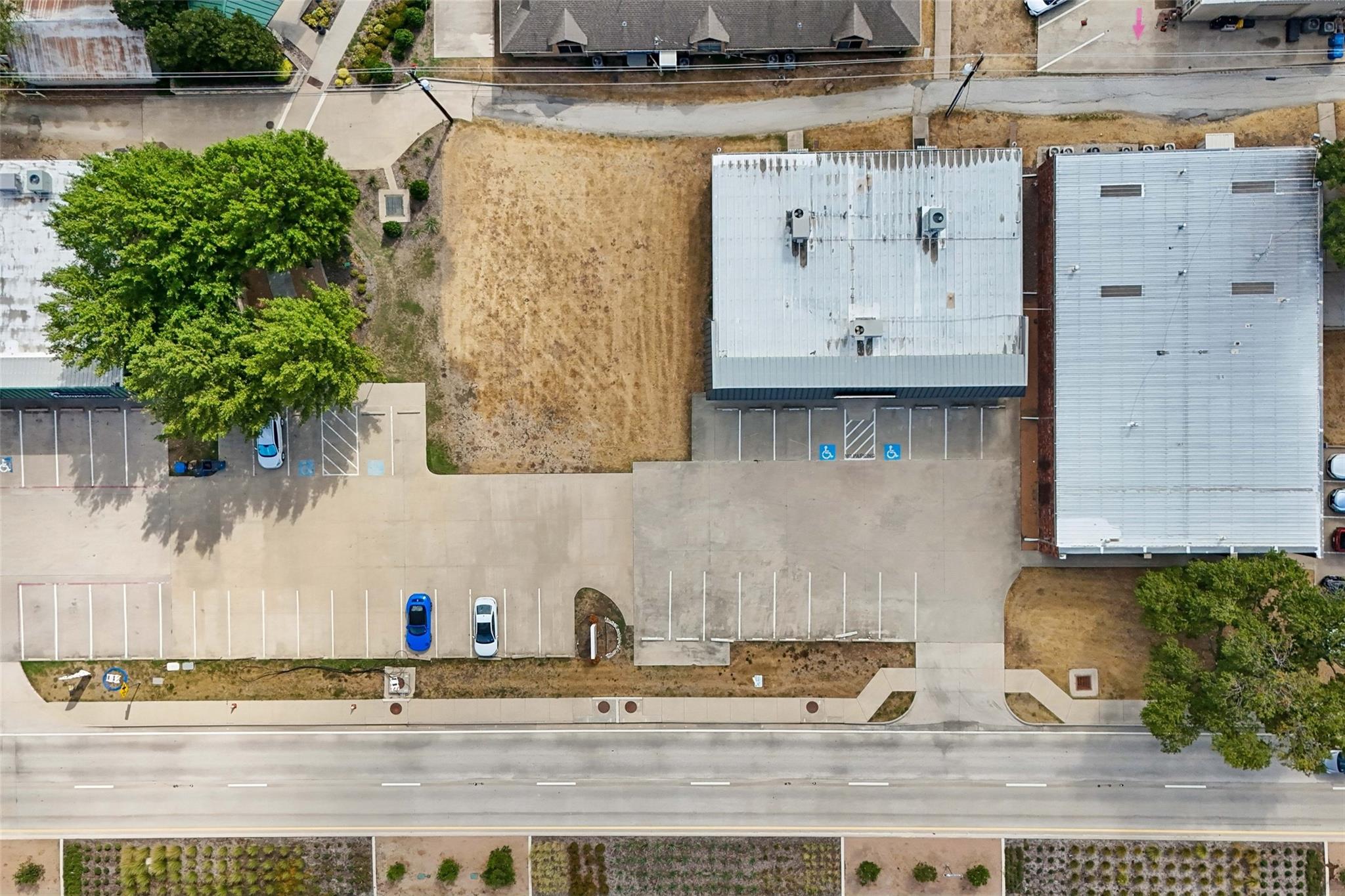 main property photo 21