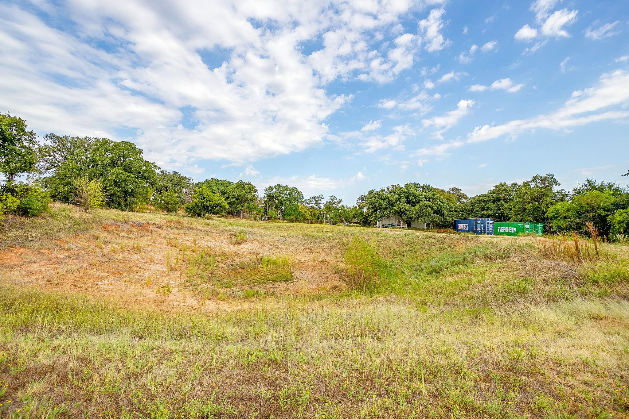main property photo 19