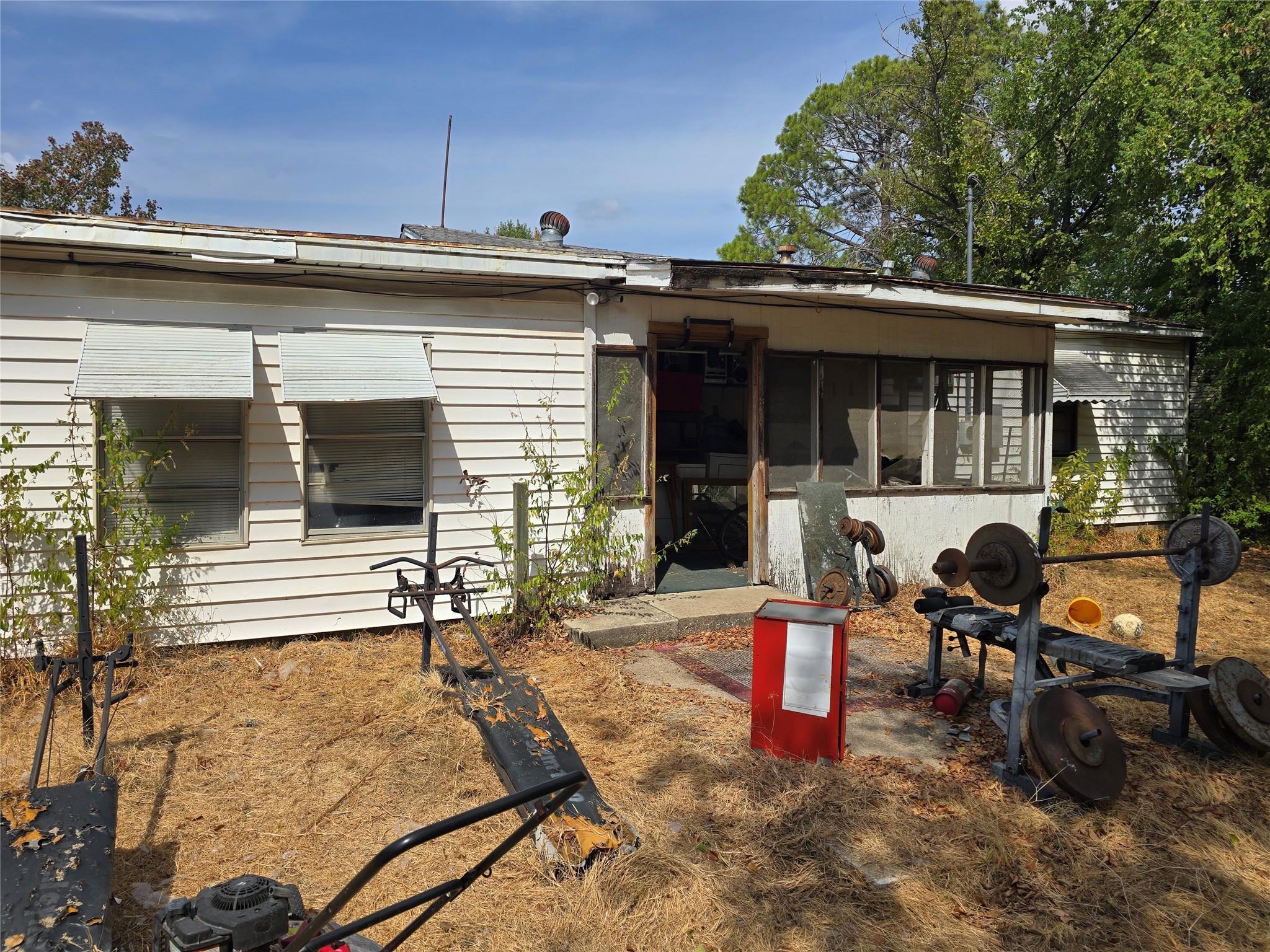 main property photo 9