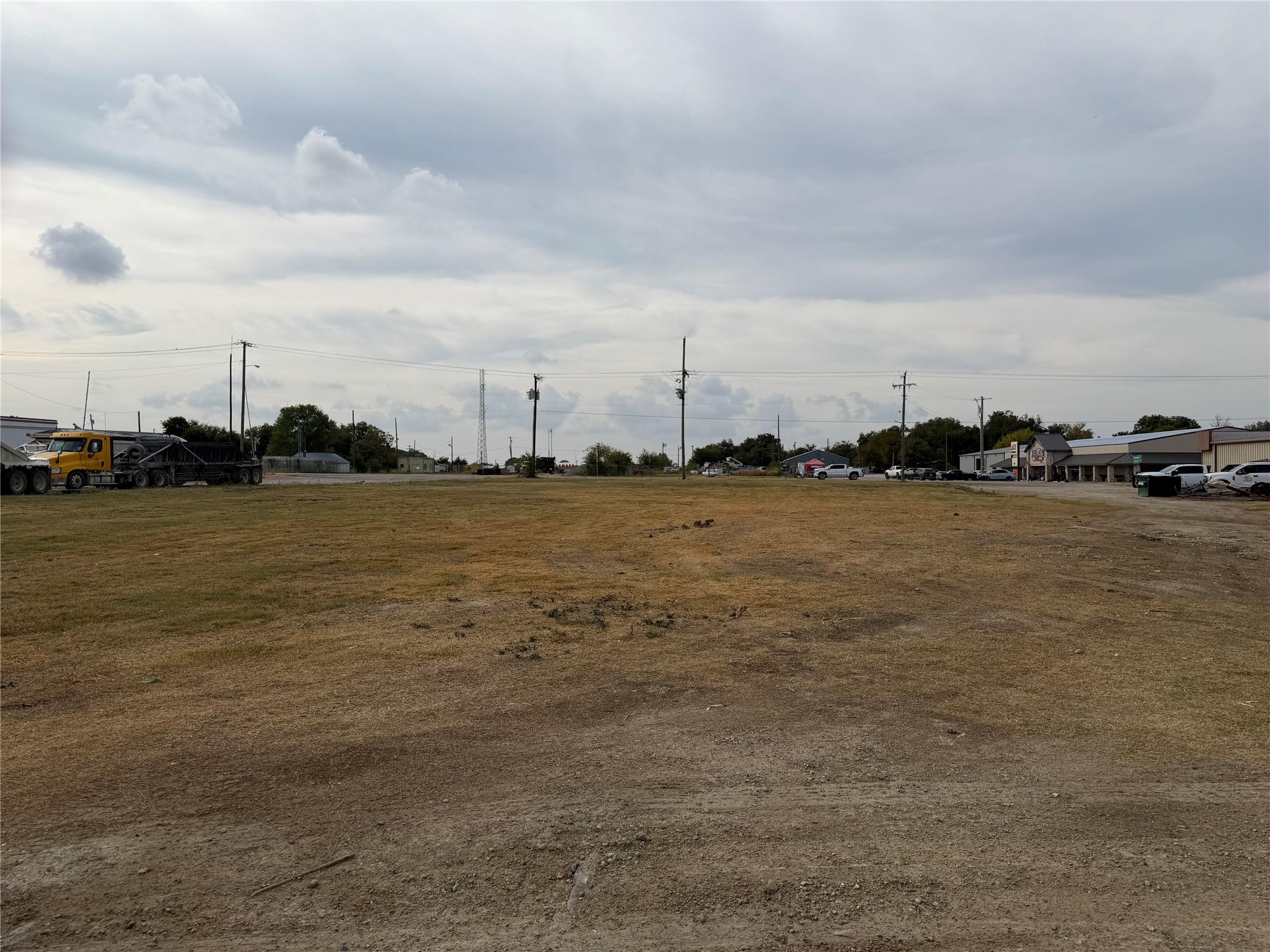 main property photo 8