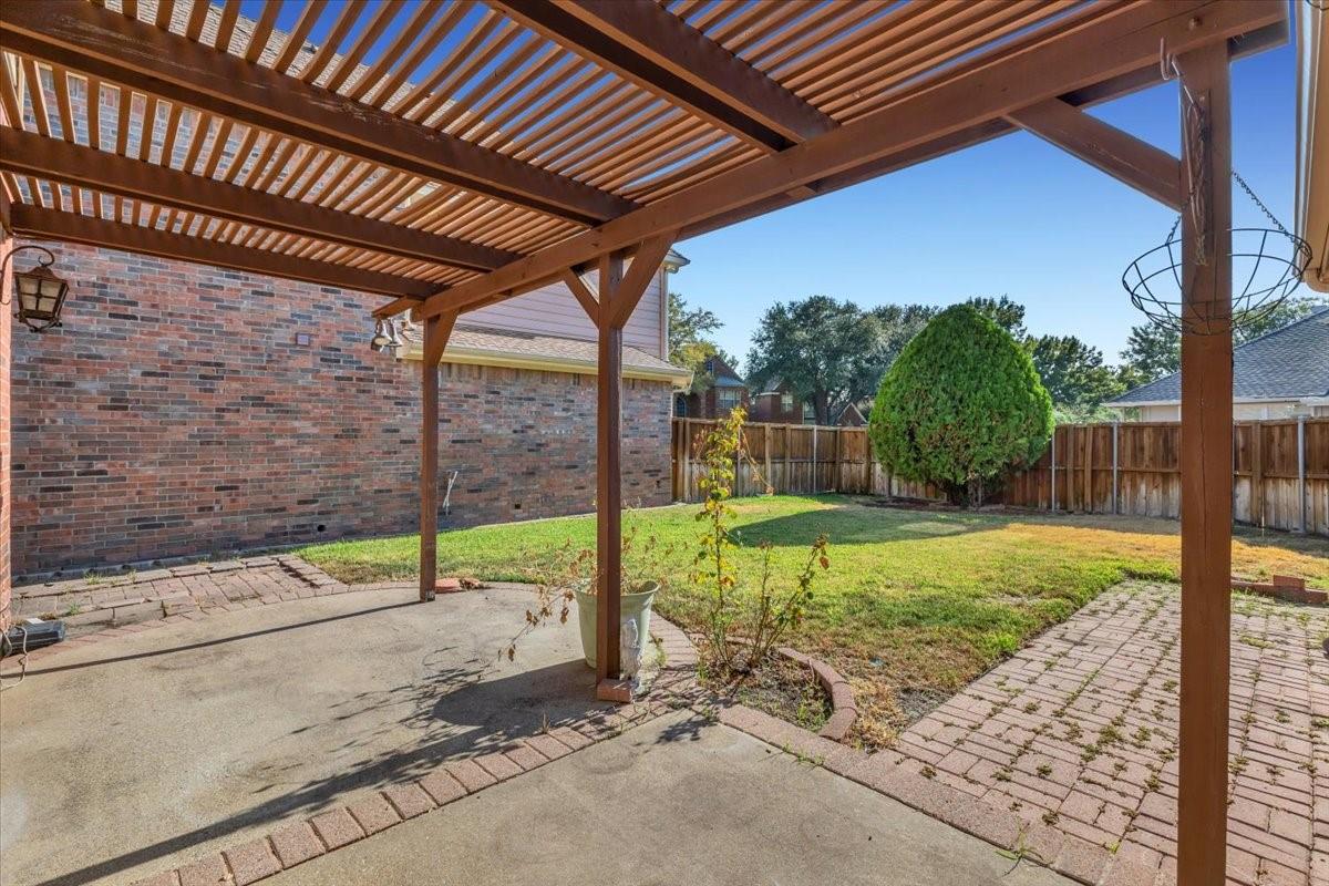 main property photo 27