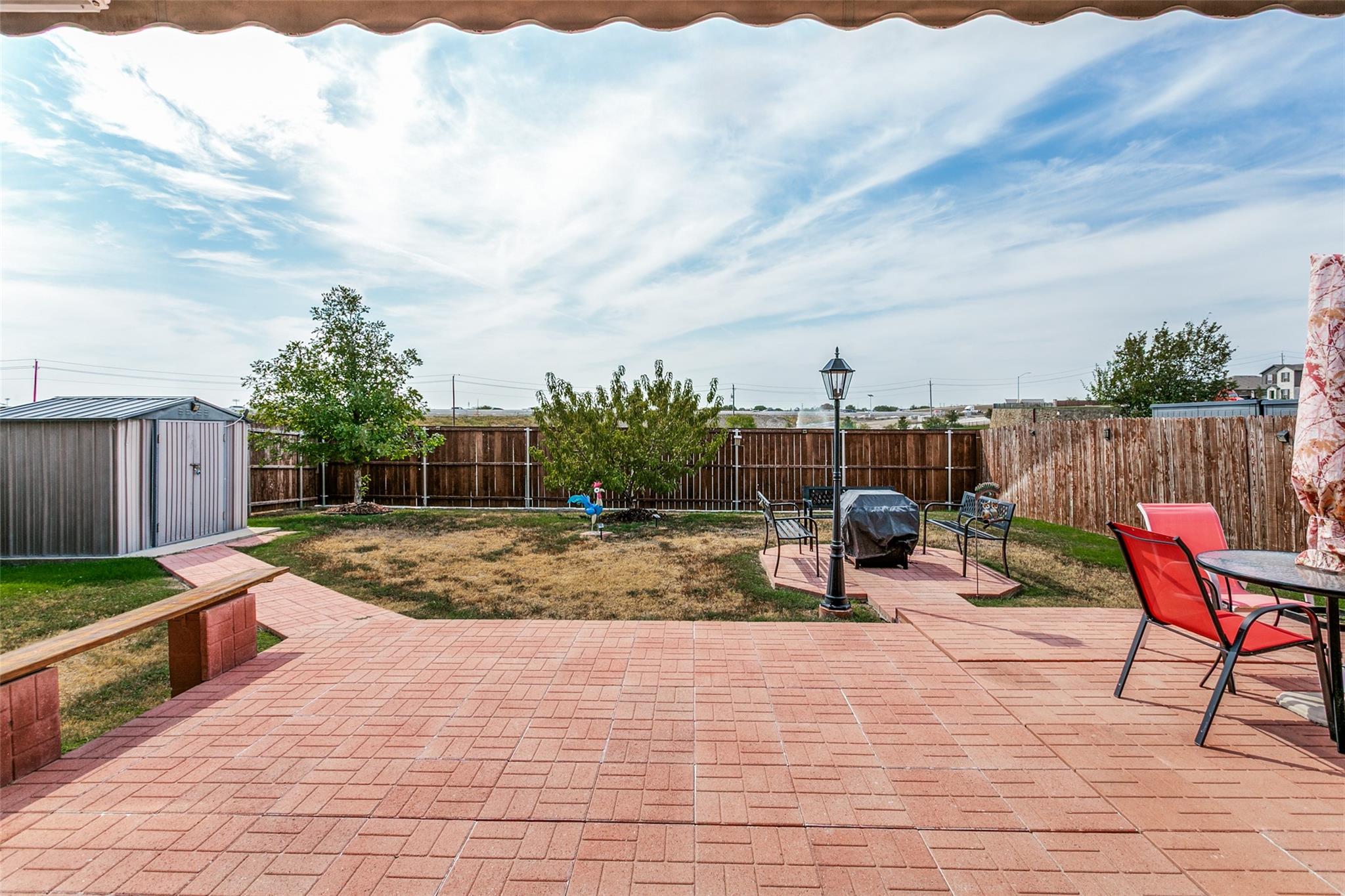 main property photo 18