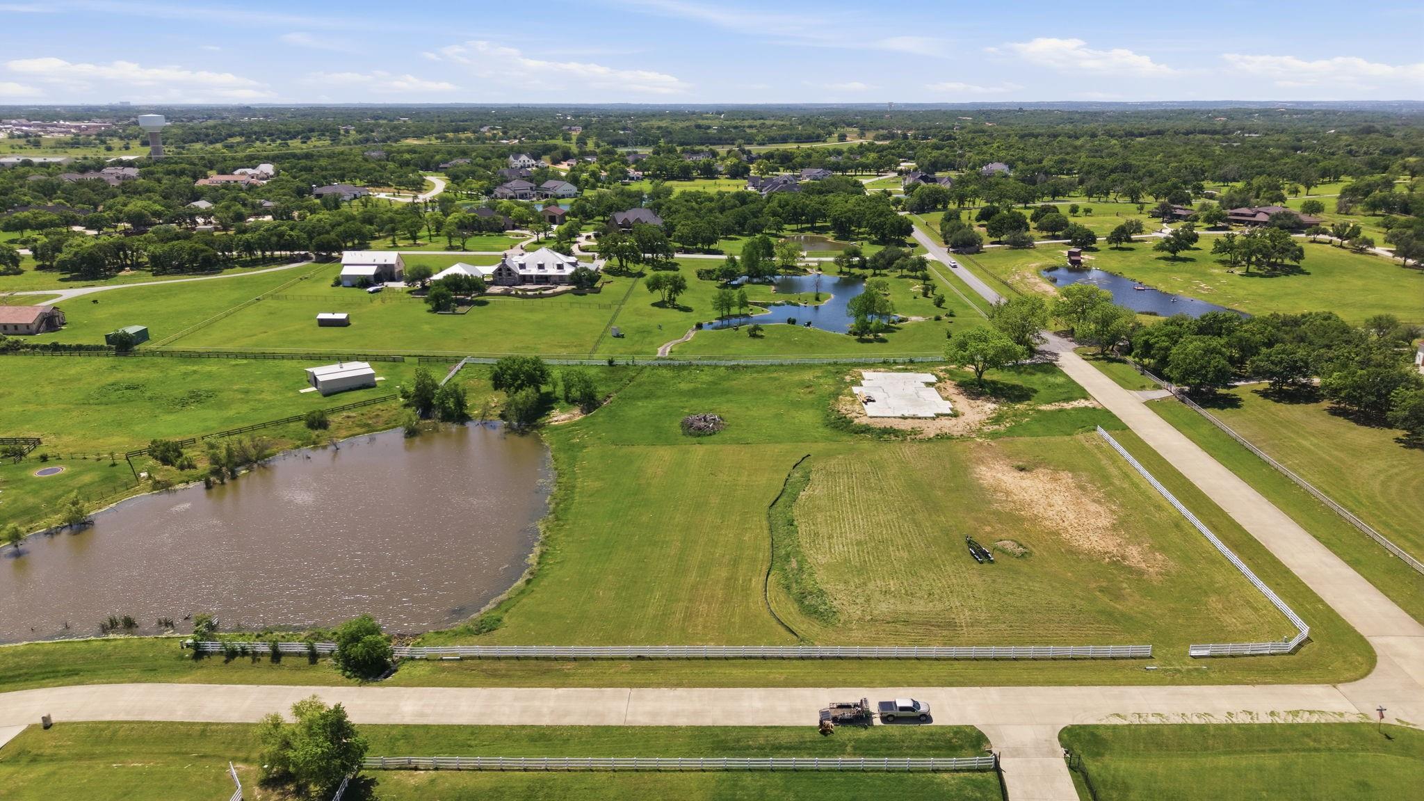 main property photo 11