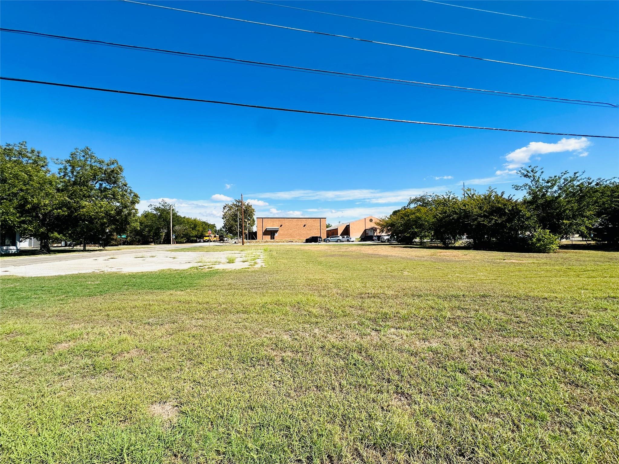main property photo 4