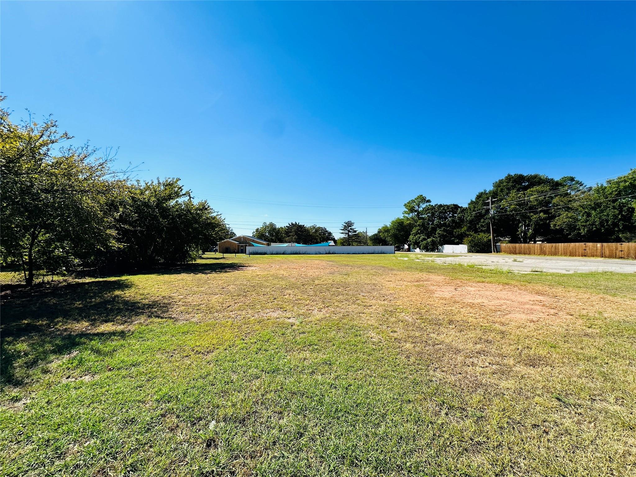main property photo 8