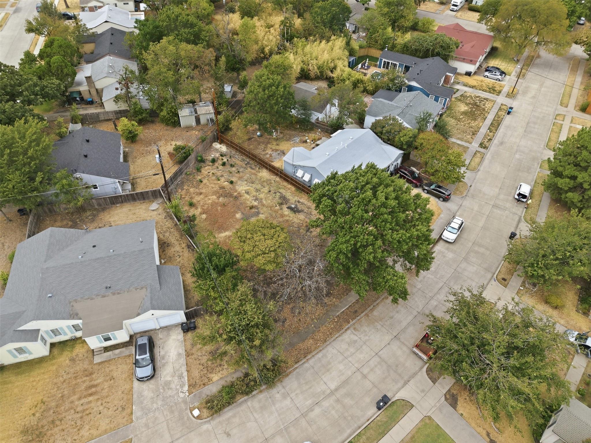 main property photo 10