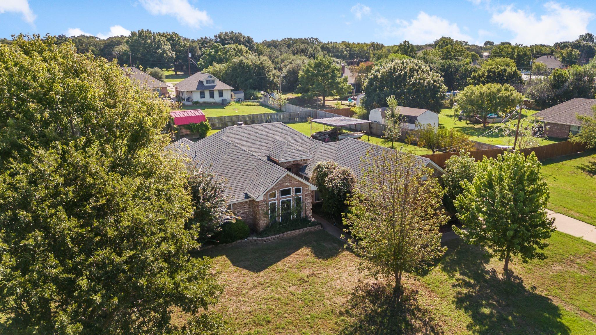 main property photo 30