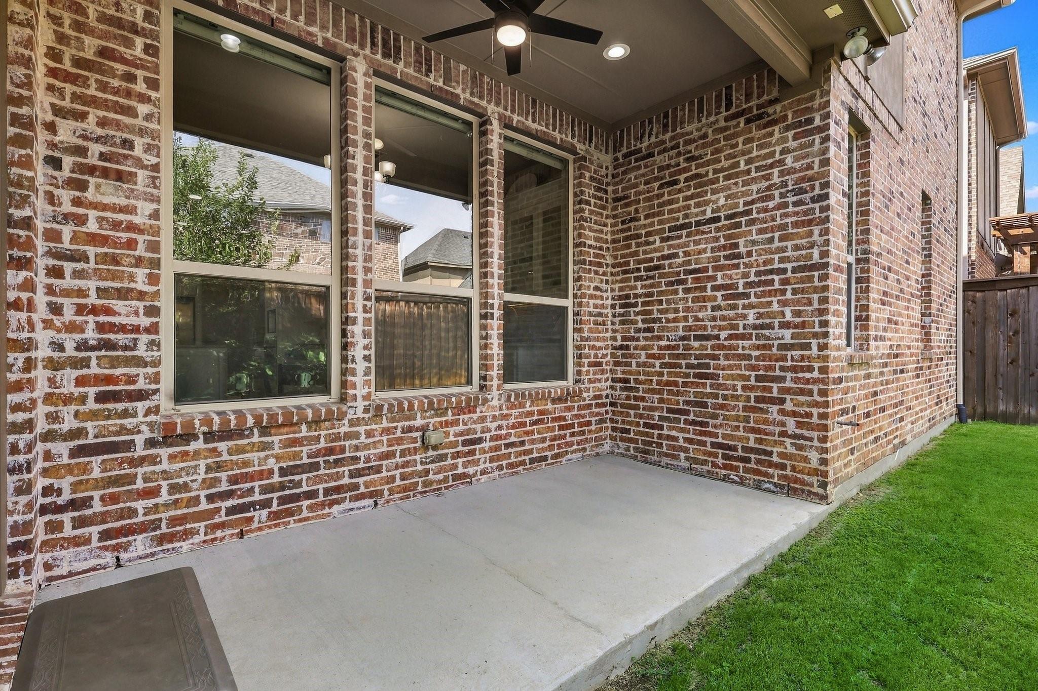main property photo 32