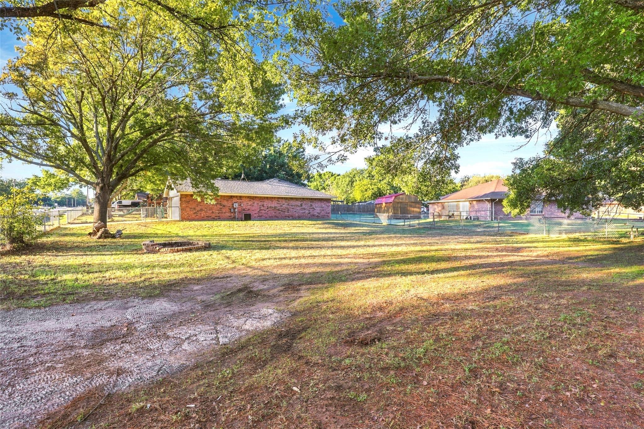 main property photo 23