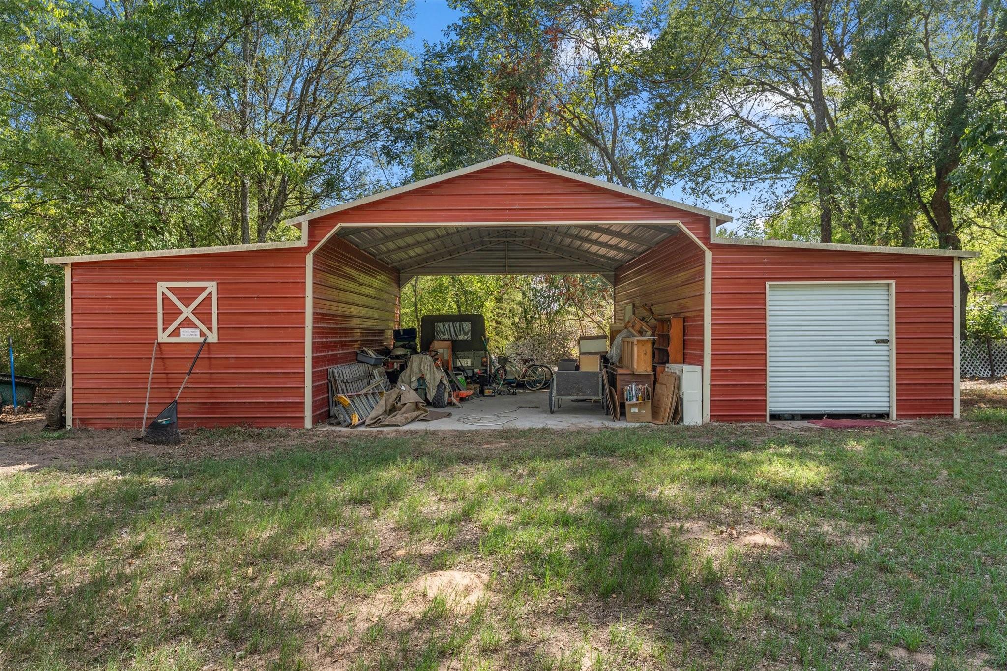 main property photo 14