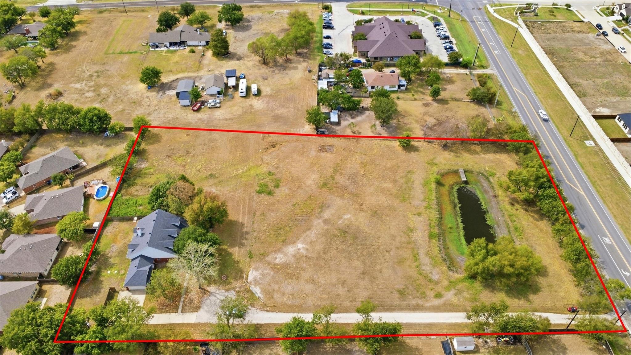 main property photo 34
