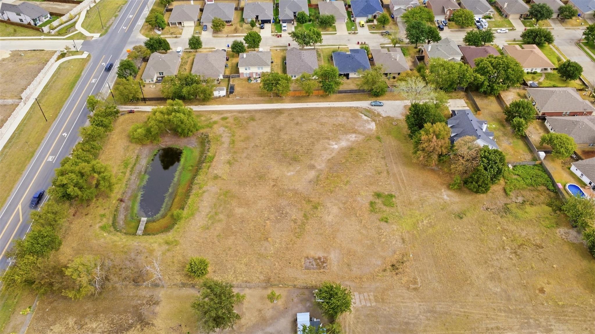 main property photo 35
