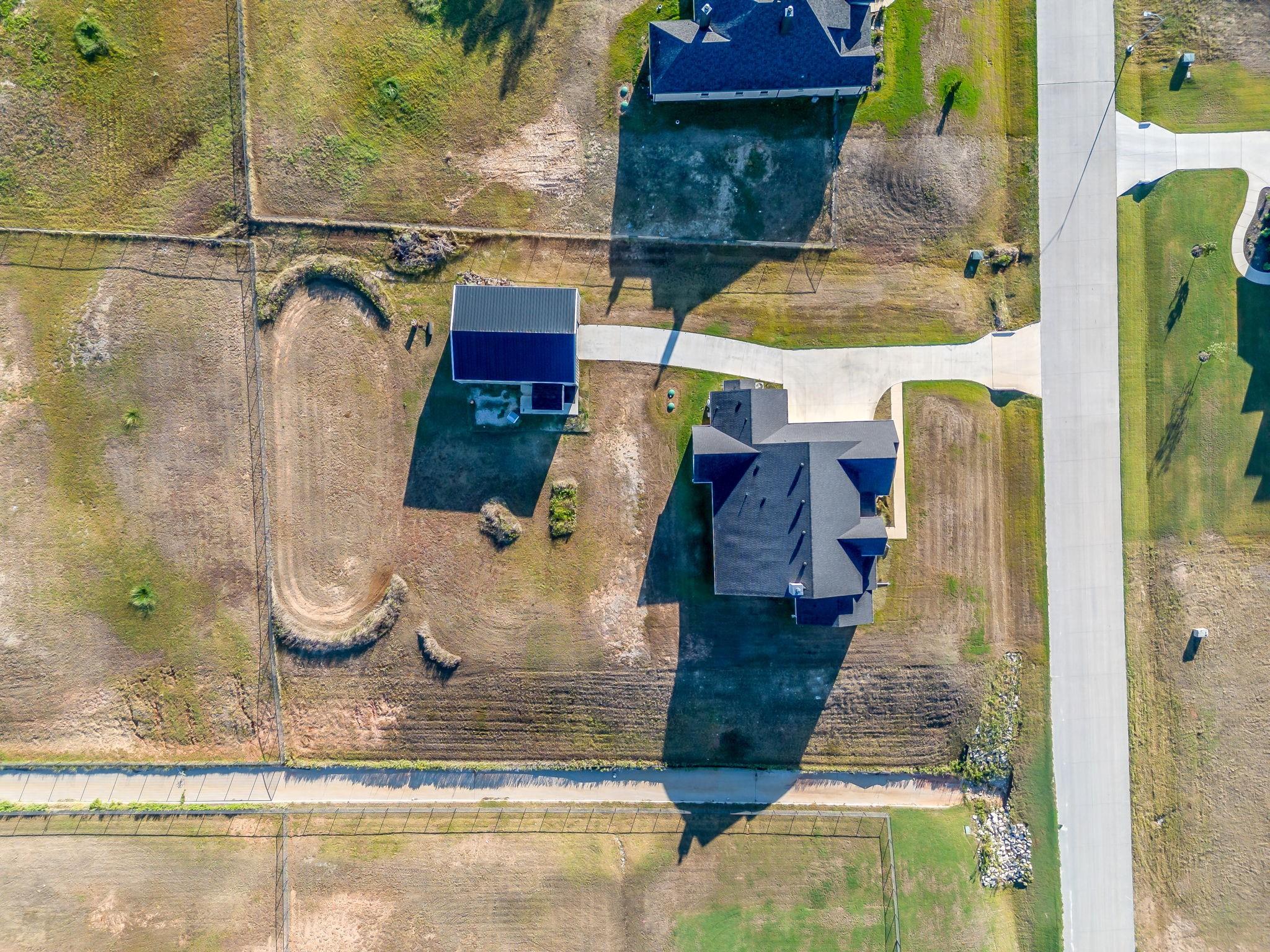 main property photo 39