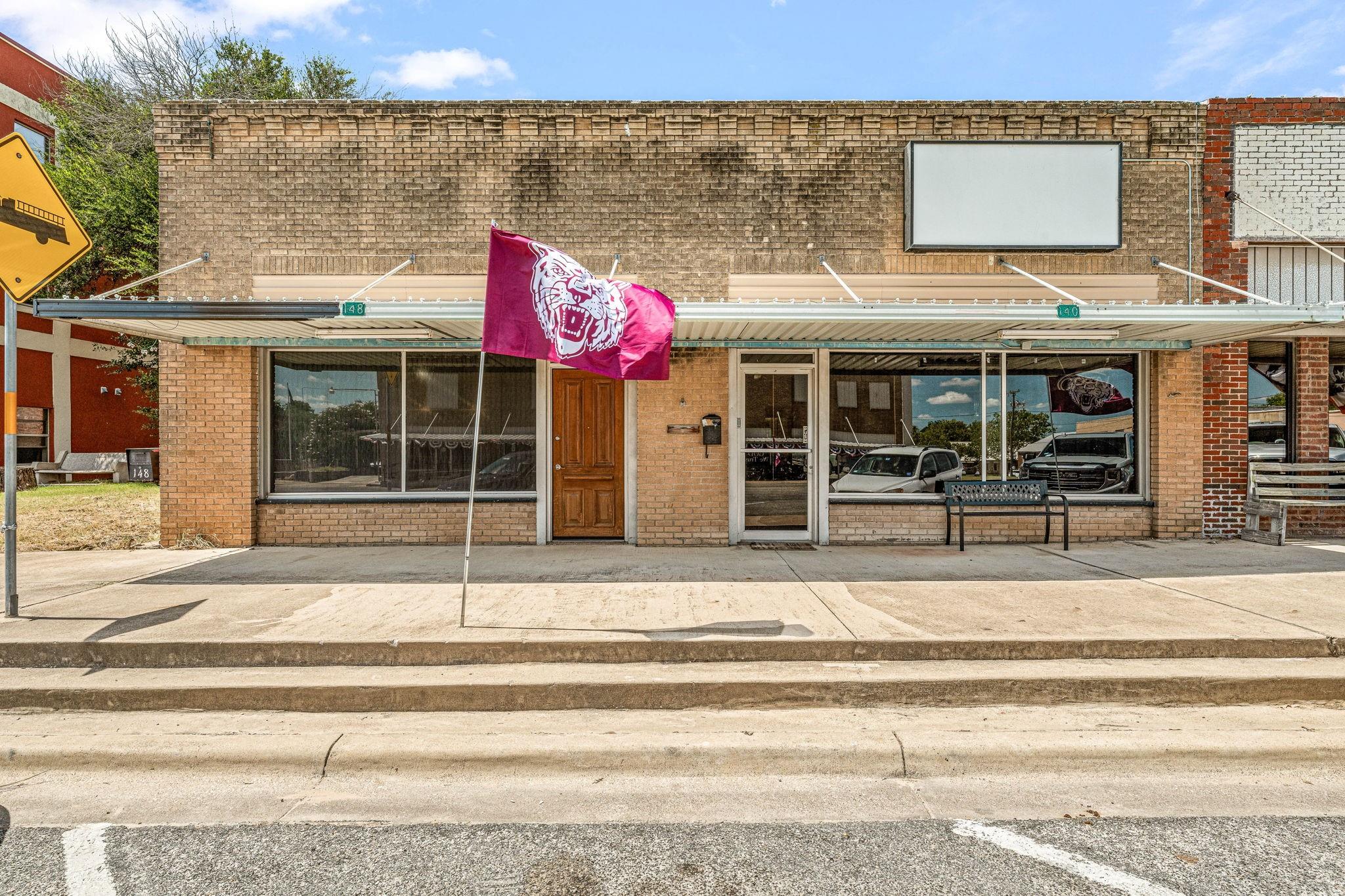 main property photo 29