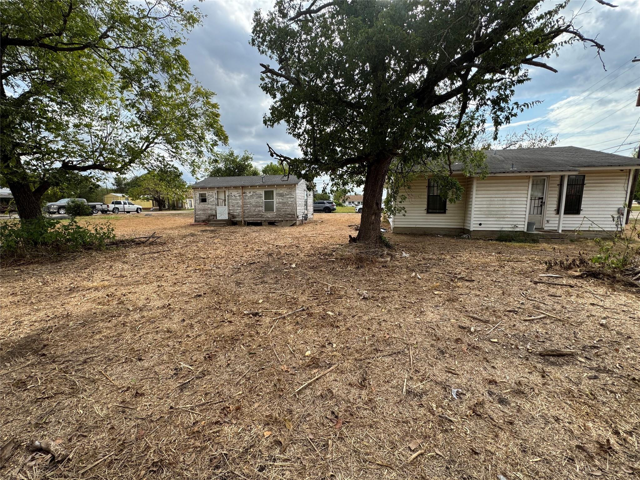 main property photo 15