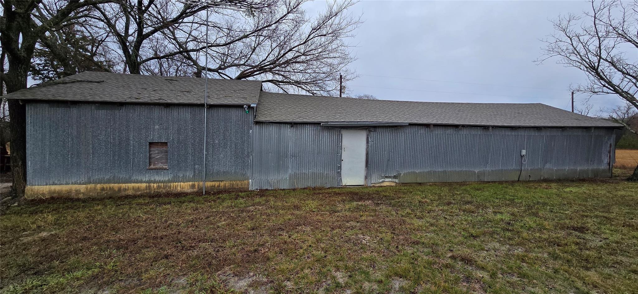 main property photo 27