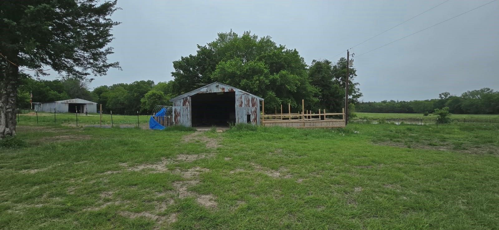 main property photo 5