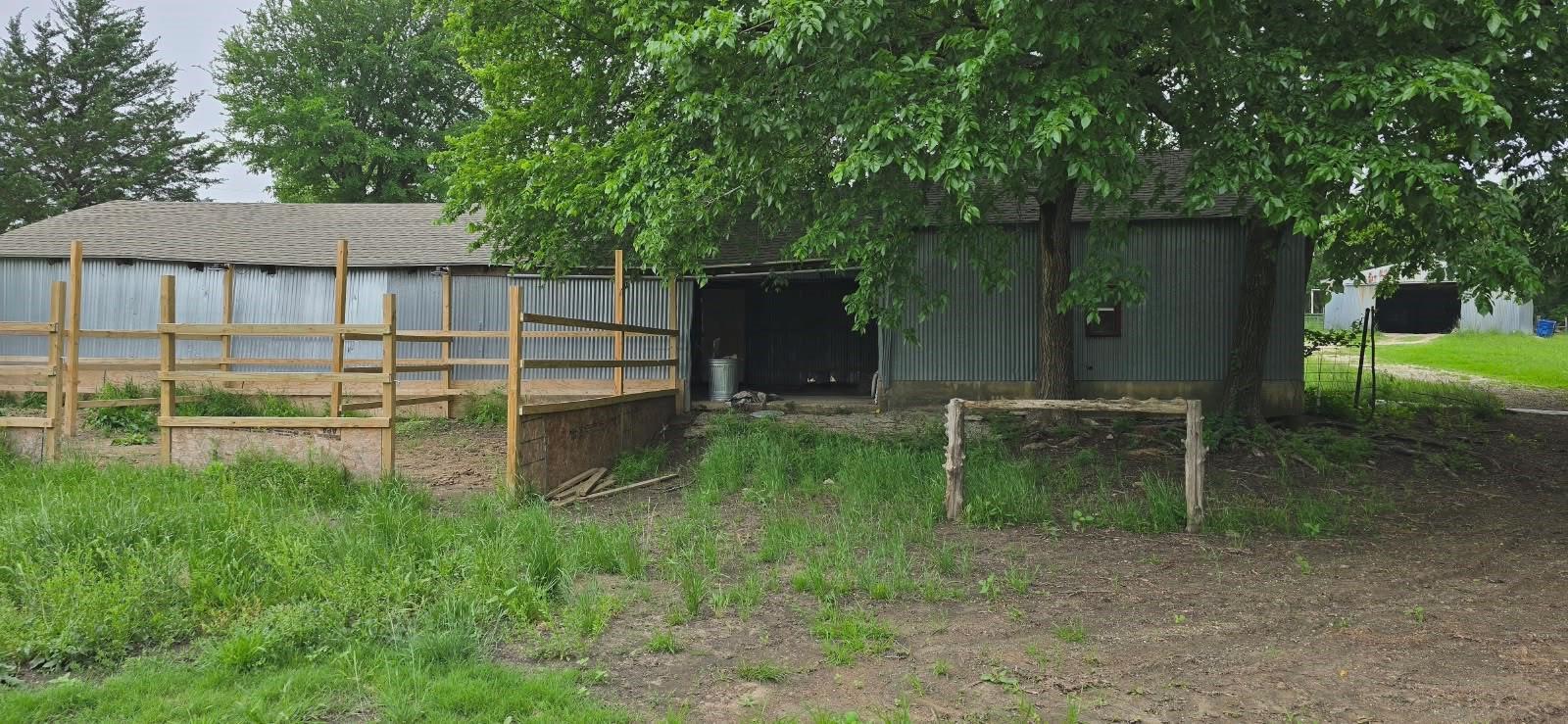main property photo 7