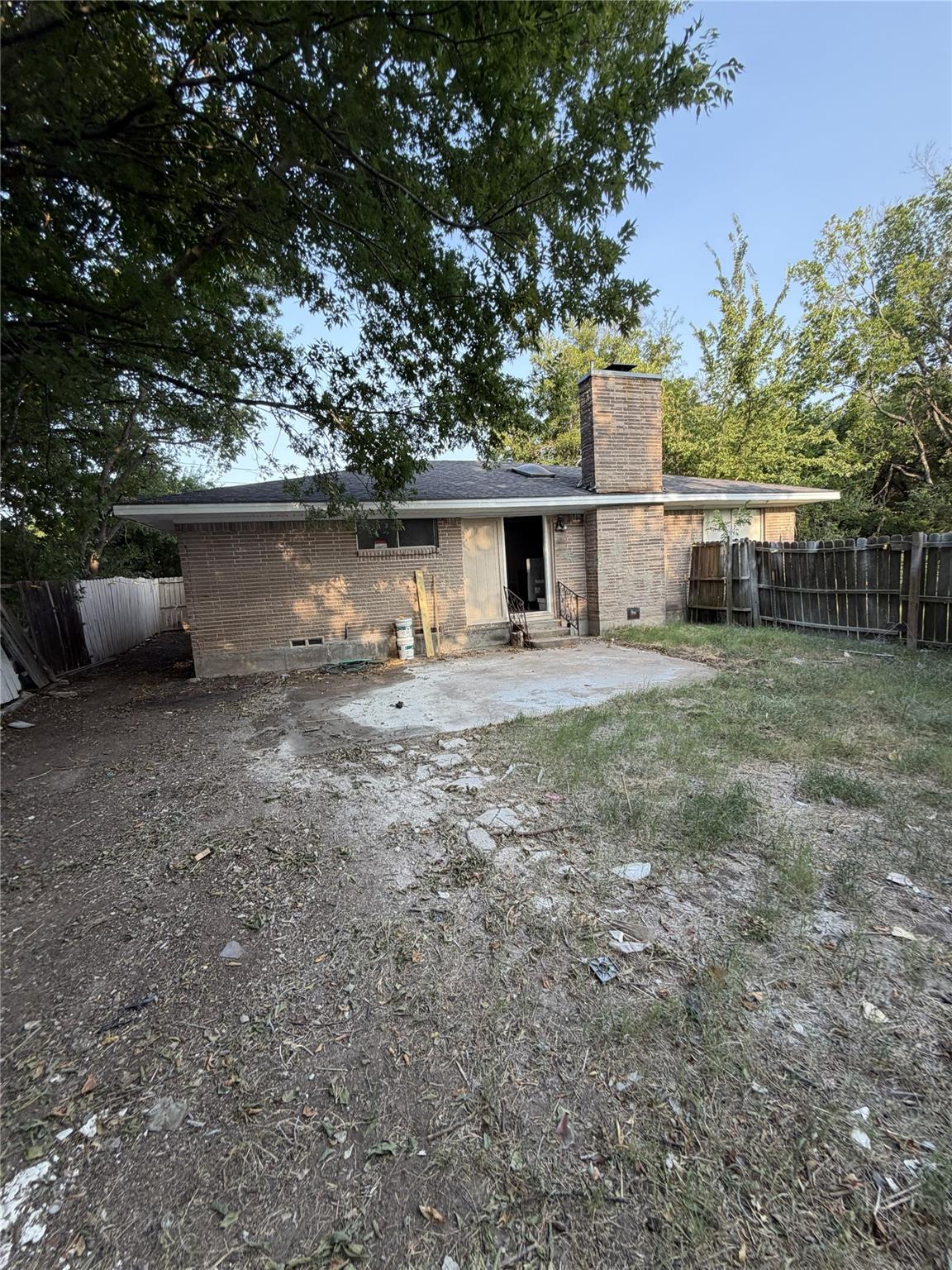 main property photo 6