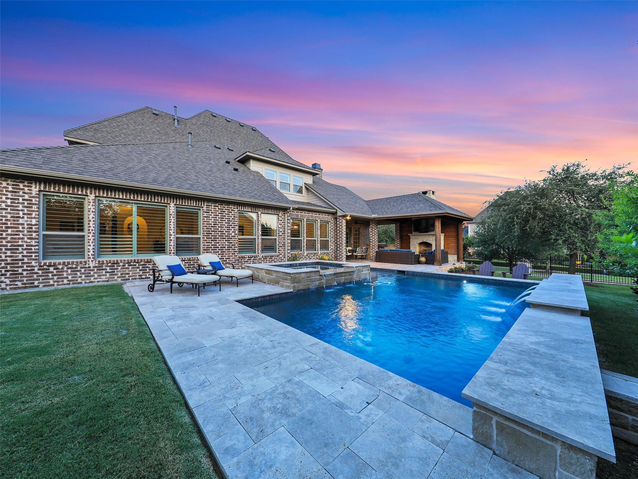 main property photo 30