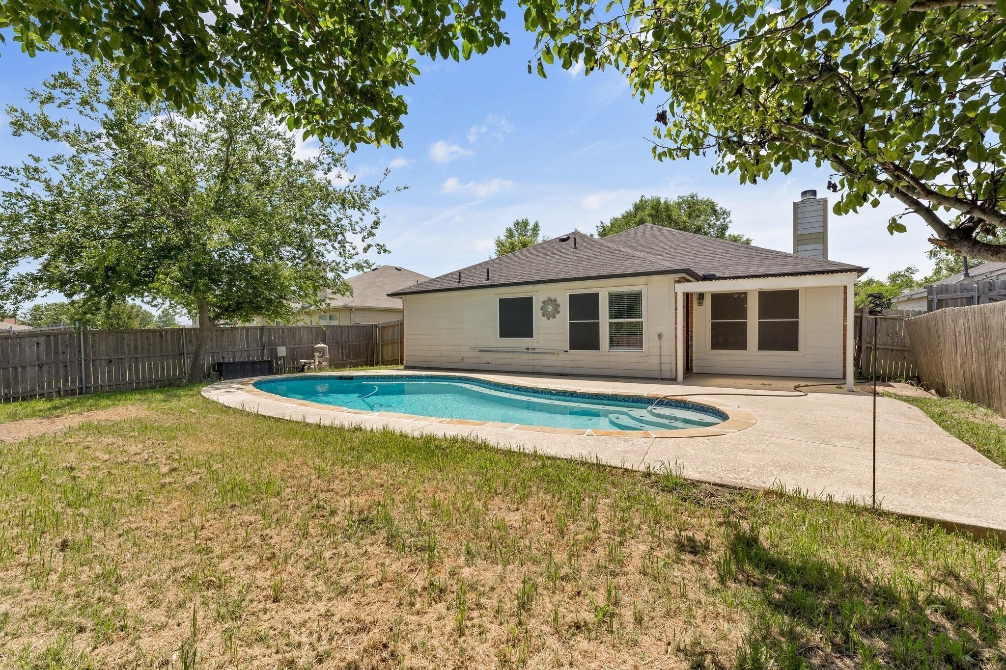 main property photo 36