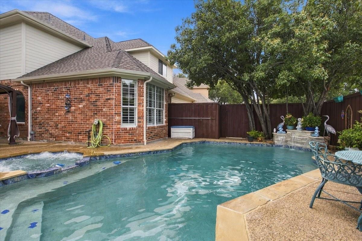 main property photo 32