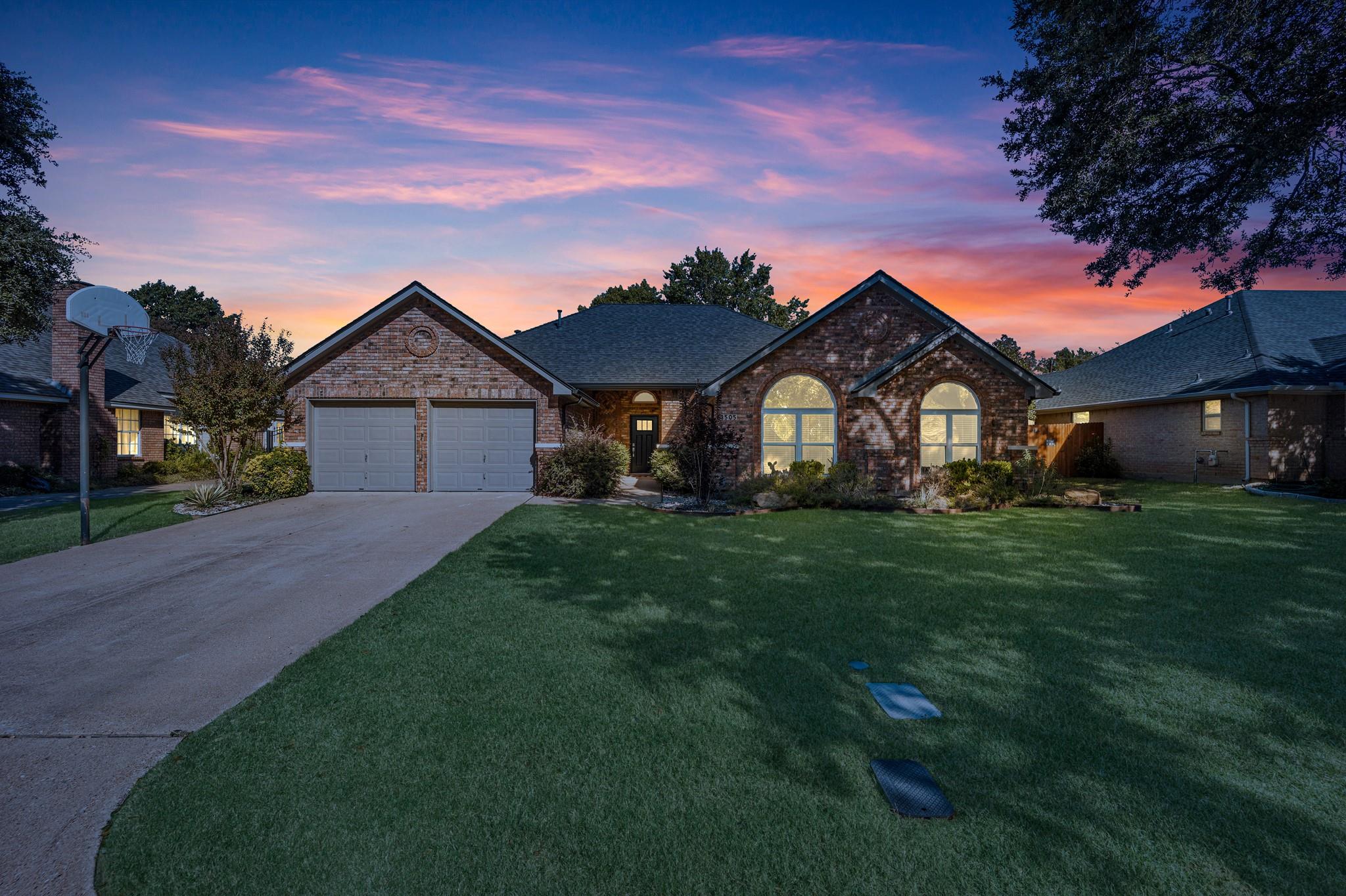 main property photo 11
