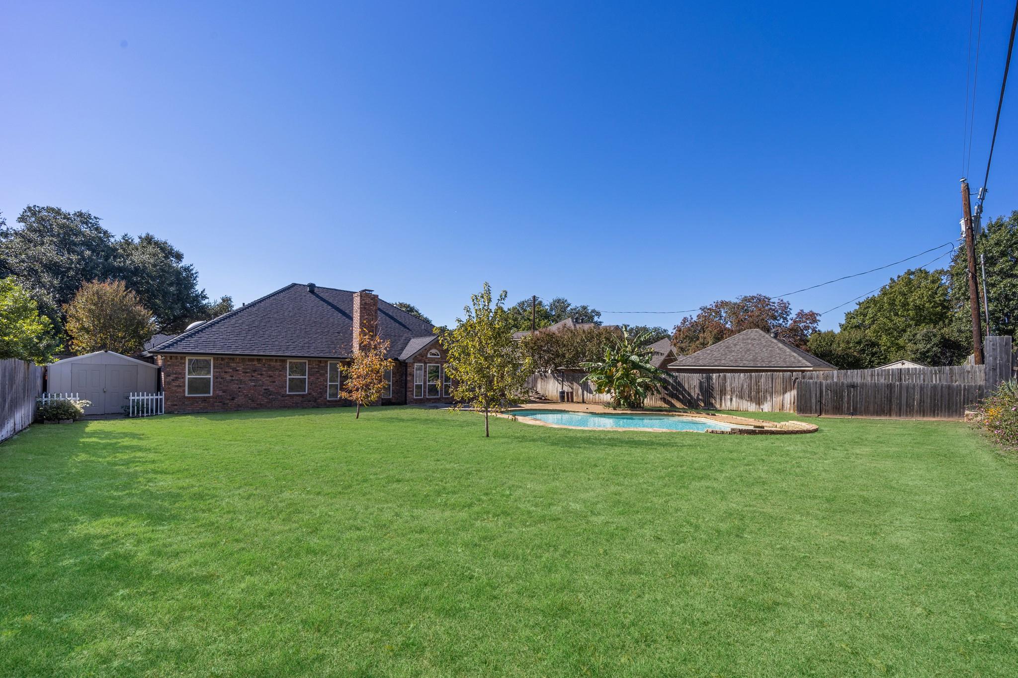 main property photo 3