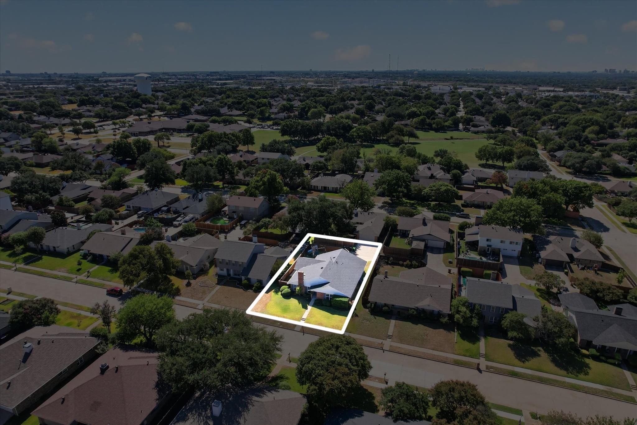 main property photo 28