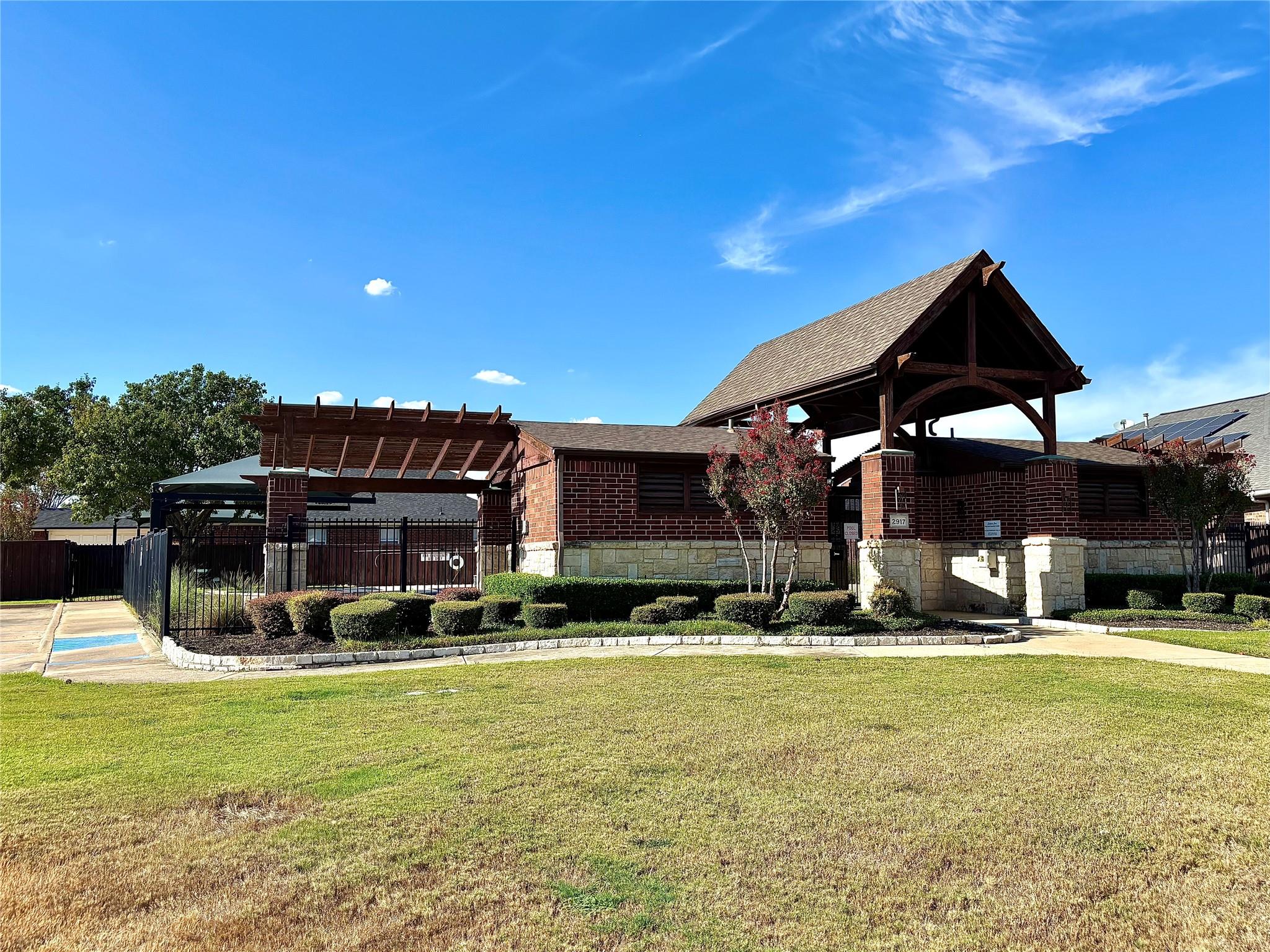 main property photo 34
