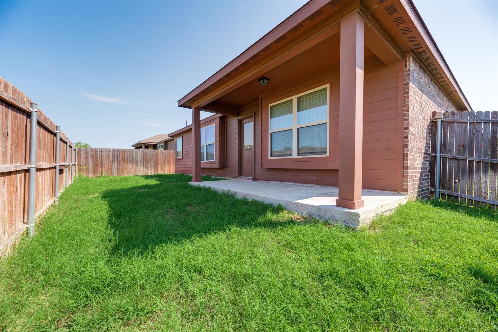 main property photo 33