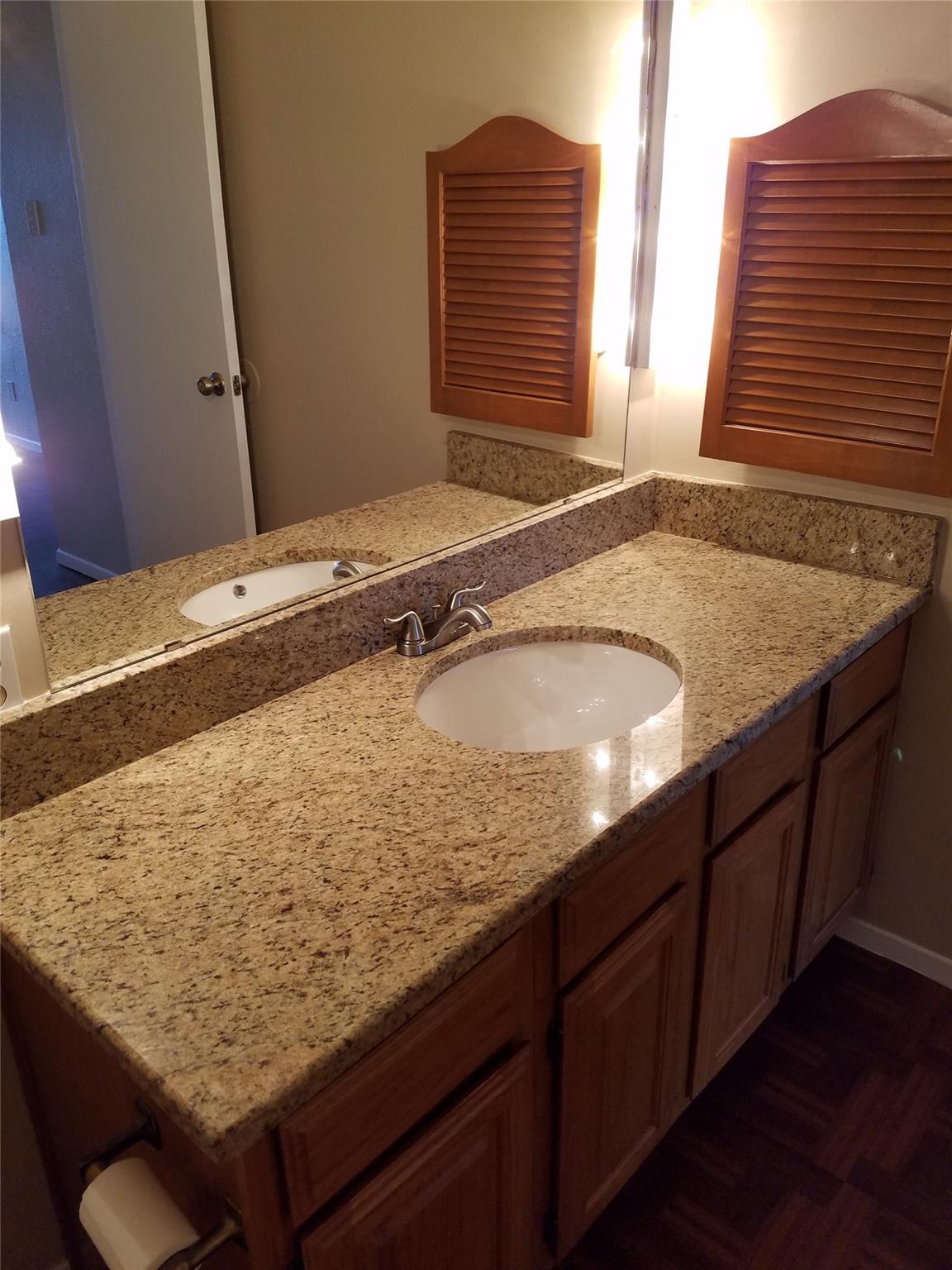 main property photo 11