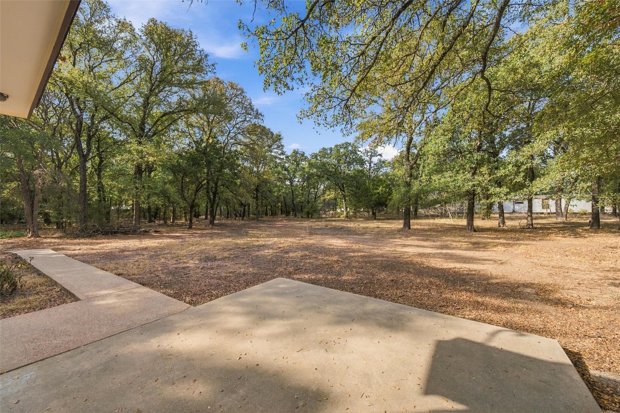 main property photo 20