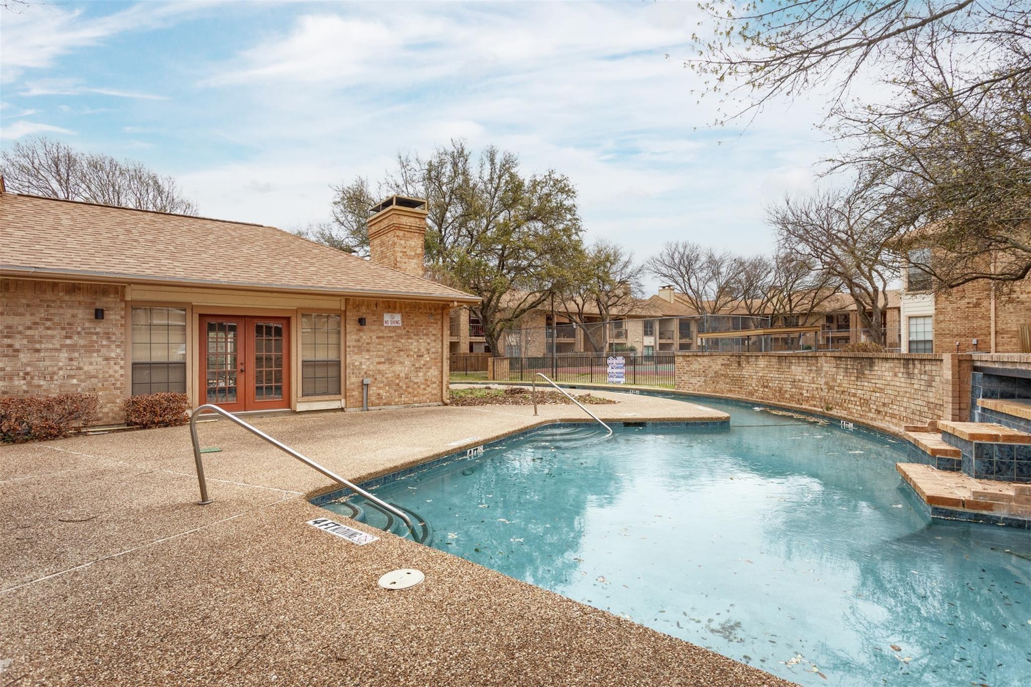 main property photo 15