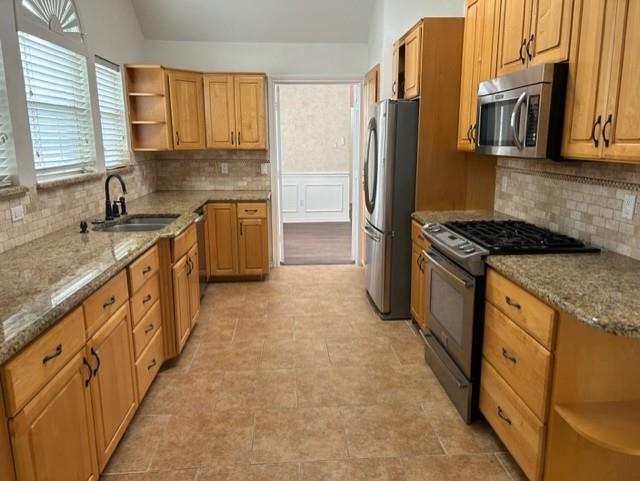 main property photo 5
