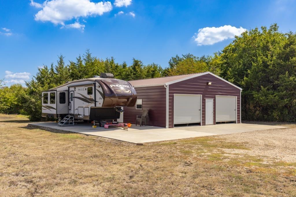 main property photo 30