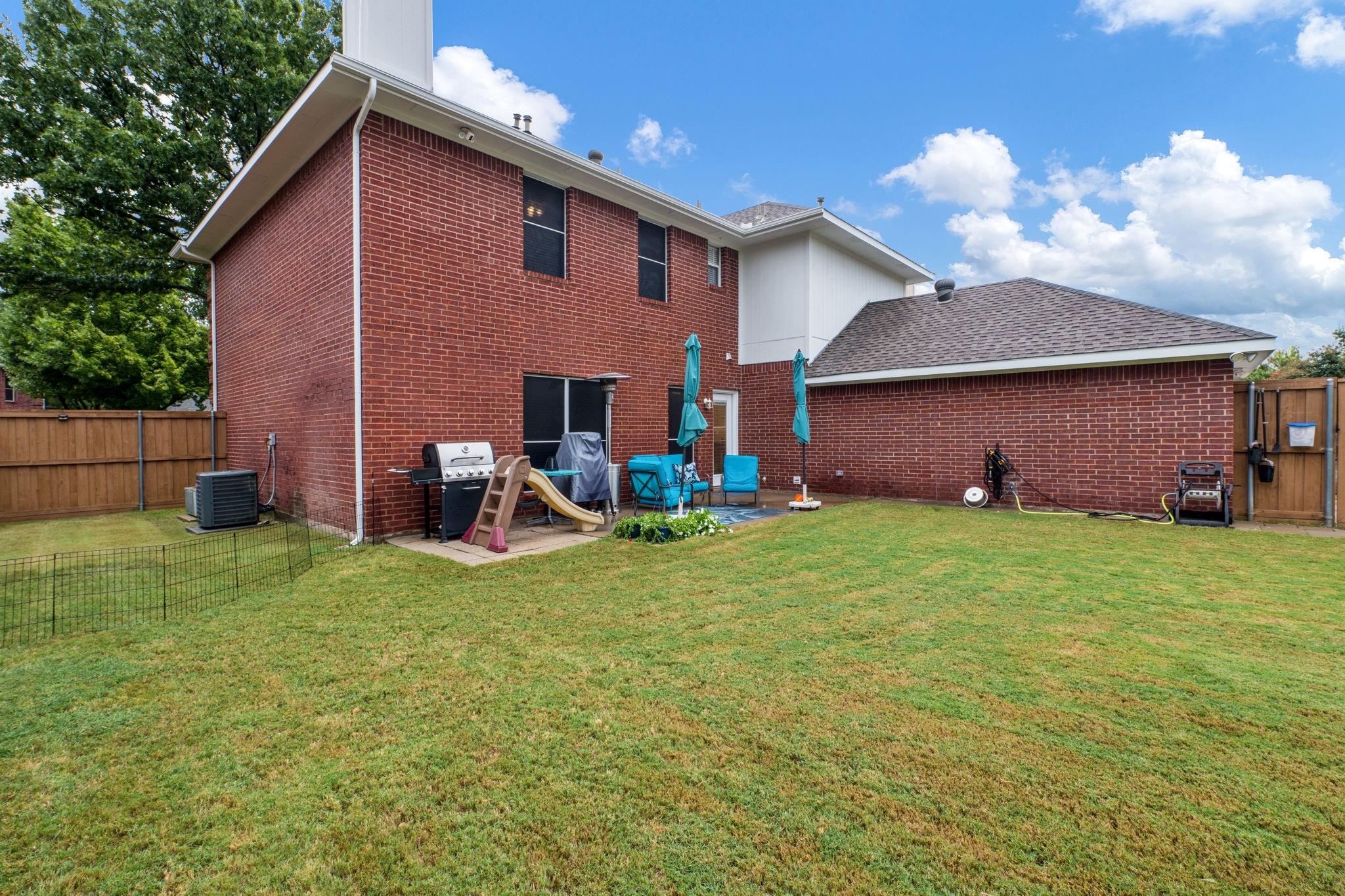 main property photo 23