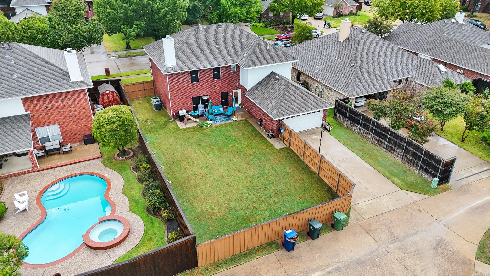 main property photo 24