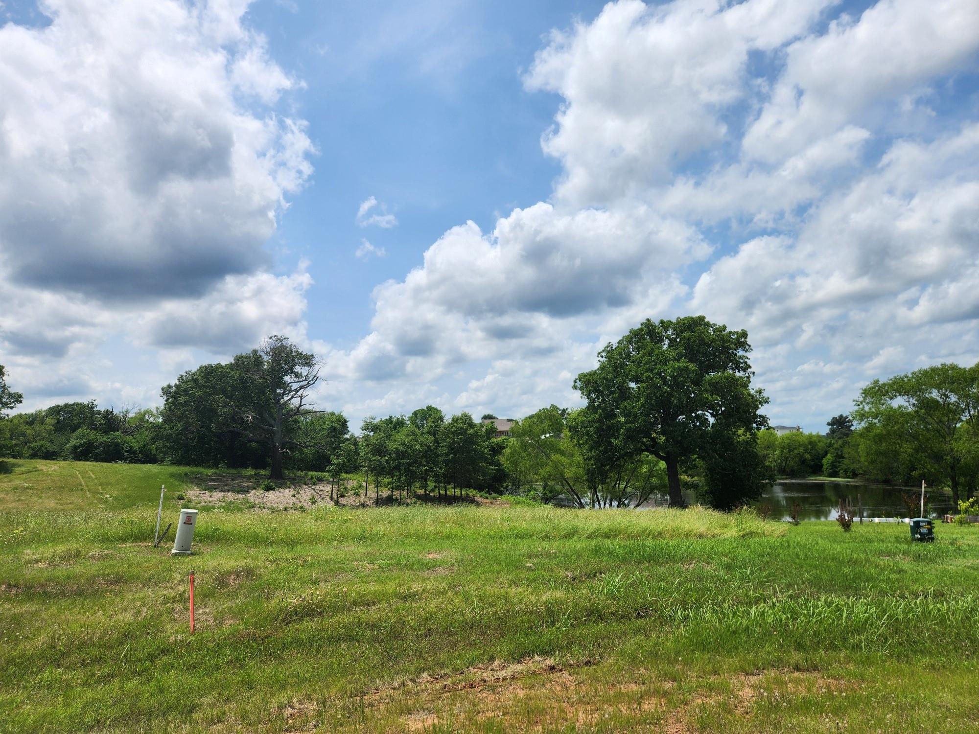 main property photo 12