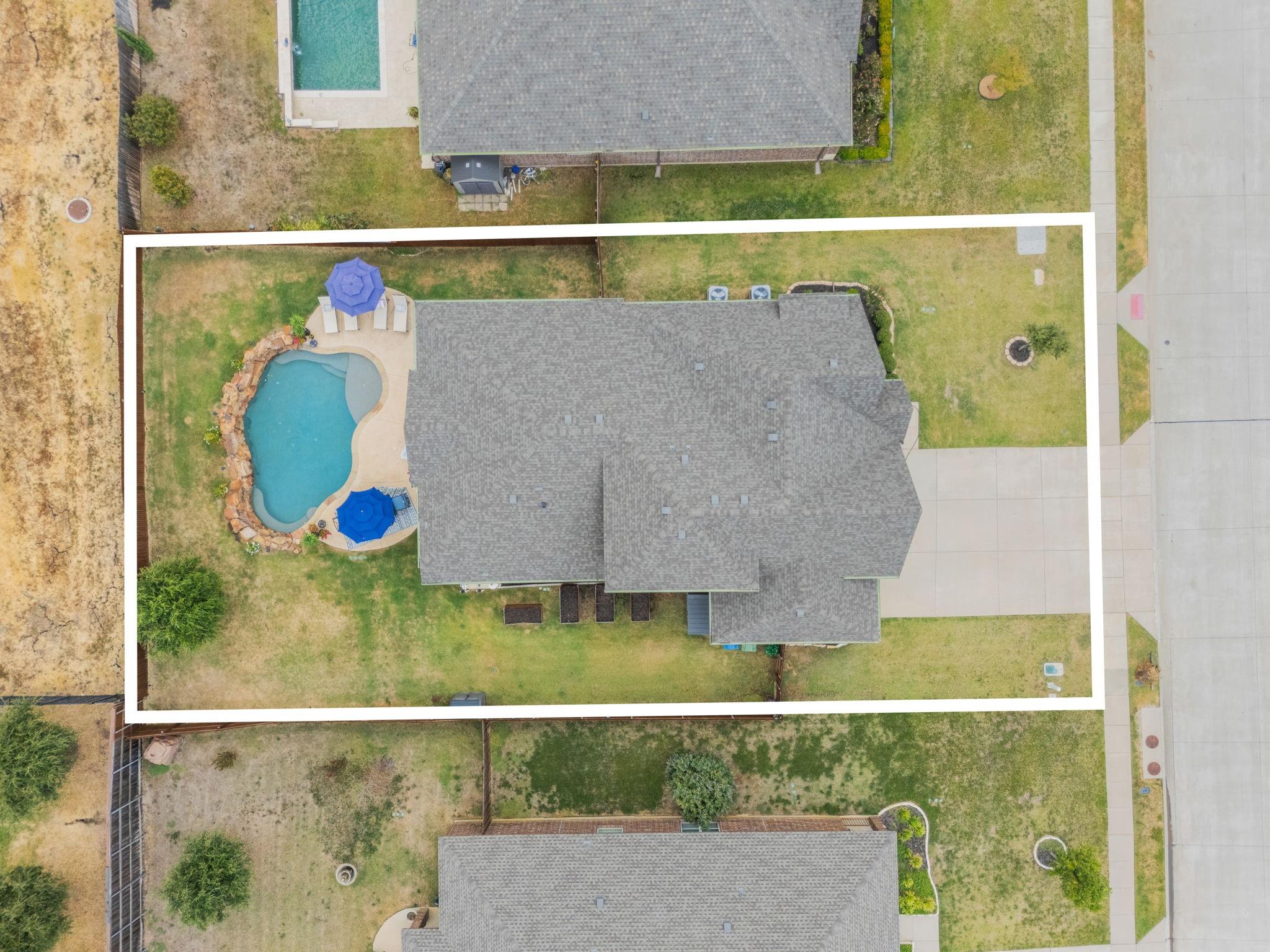 main property photo 26