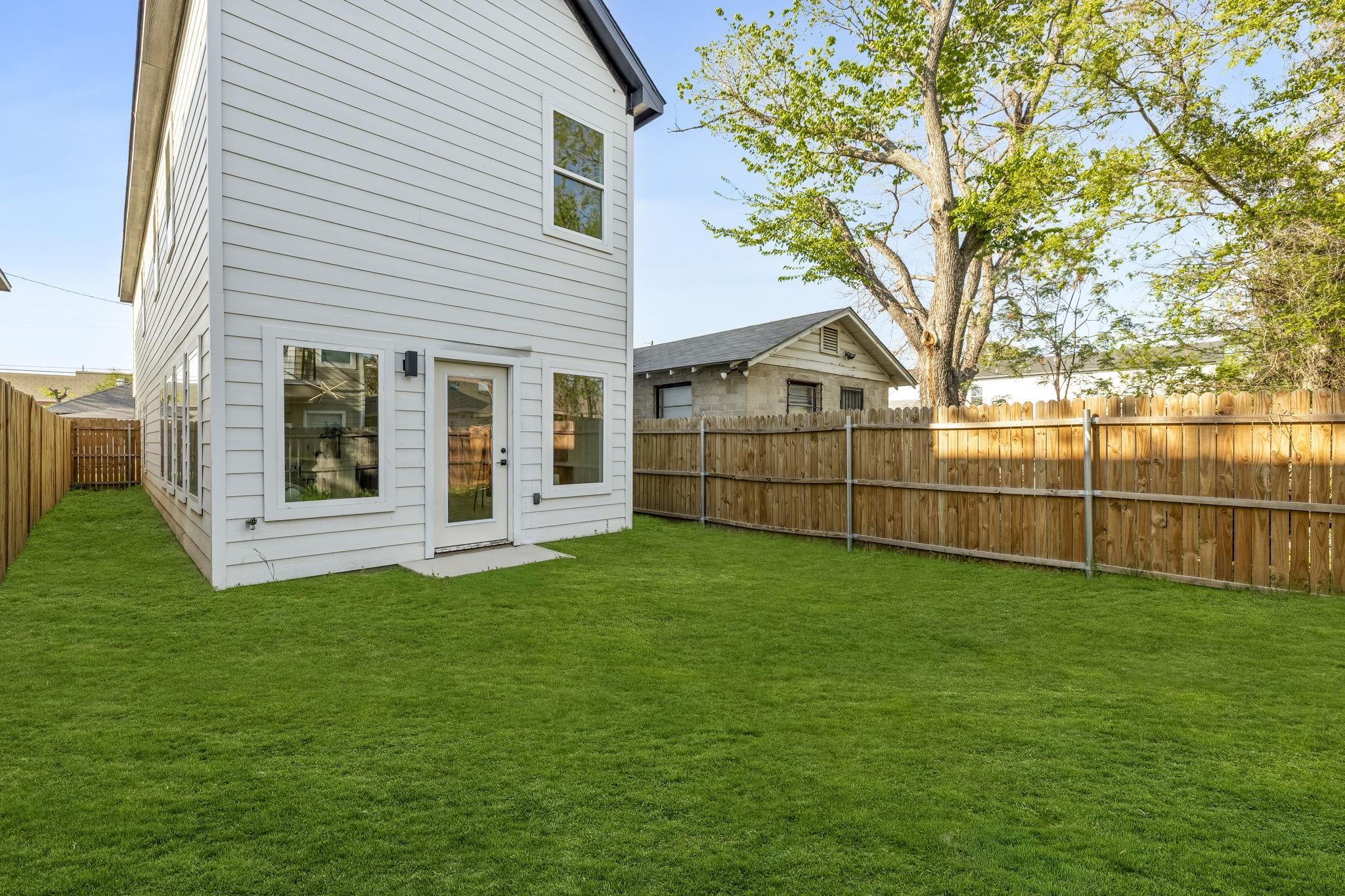 main property photo 22