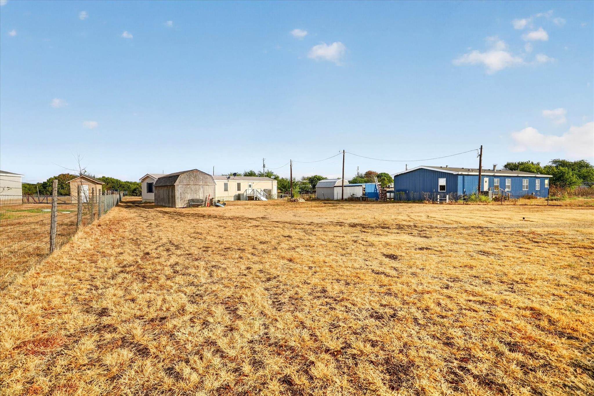 main property photo 30
