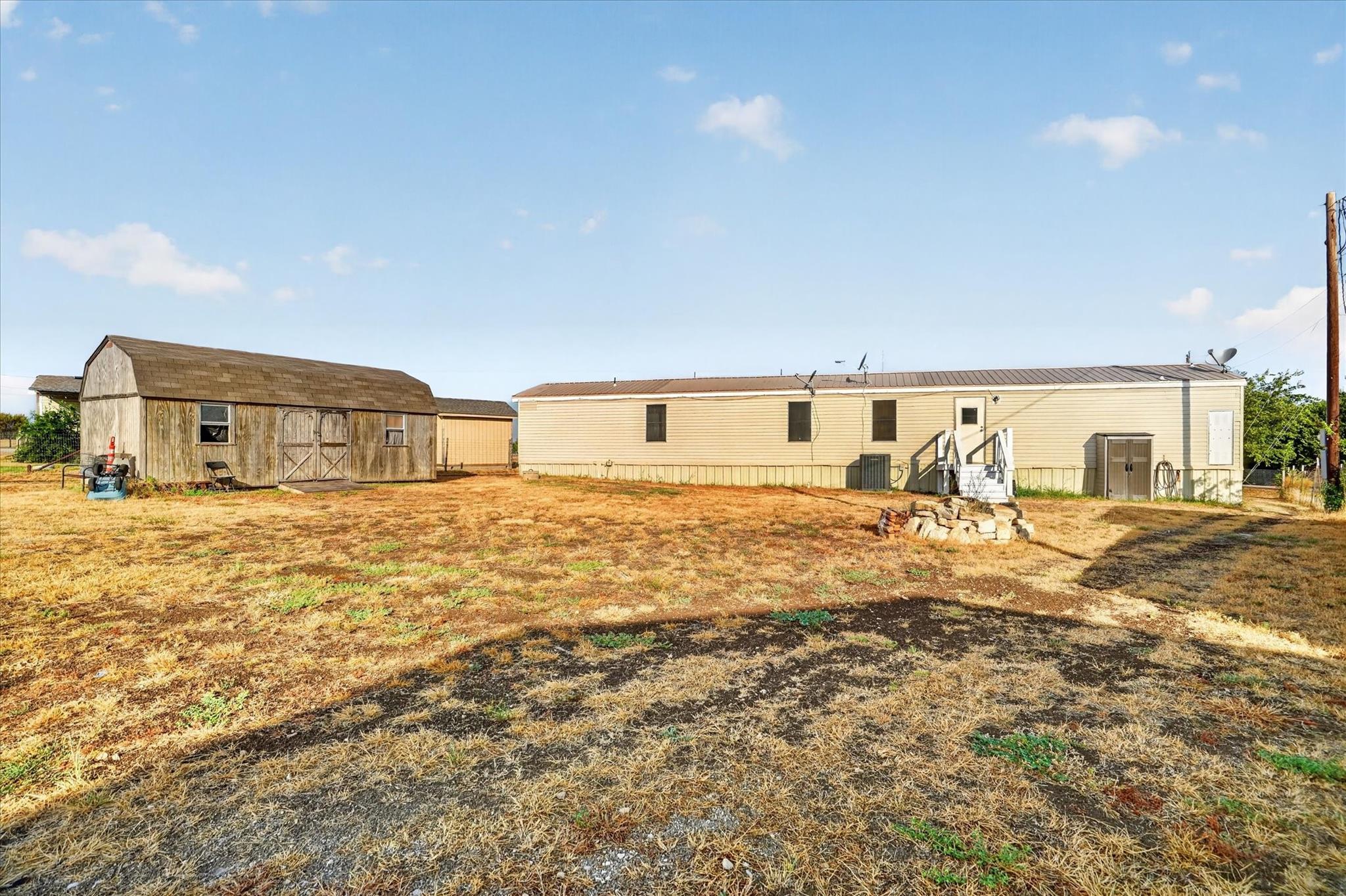 main property photo 33