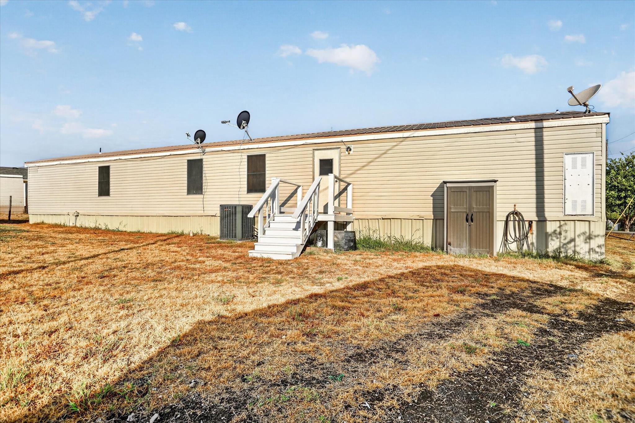 main property photo 35