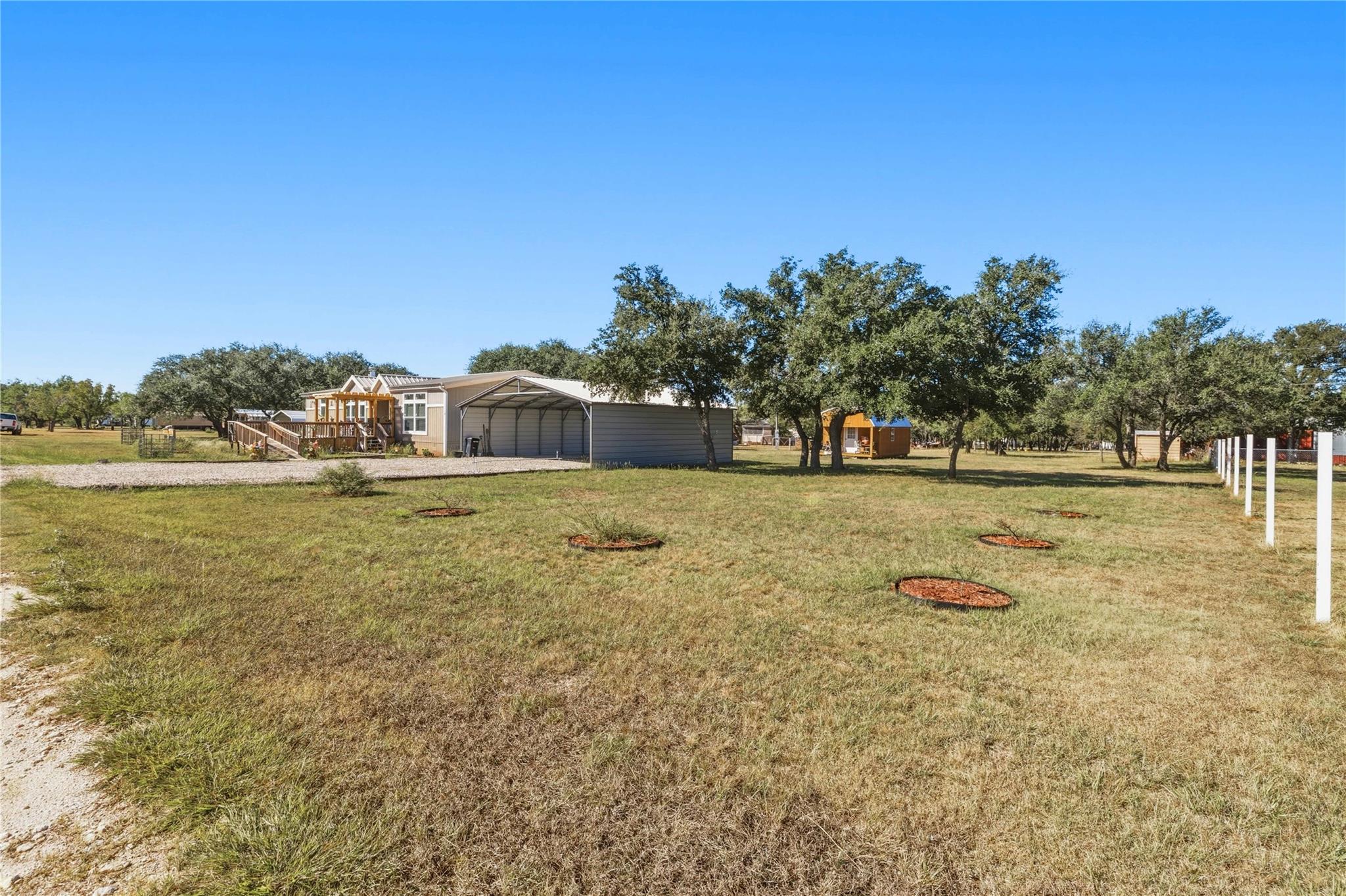 main property photo 23