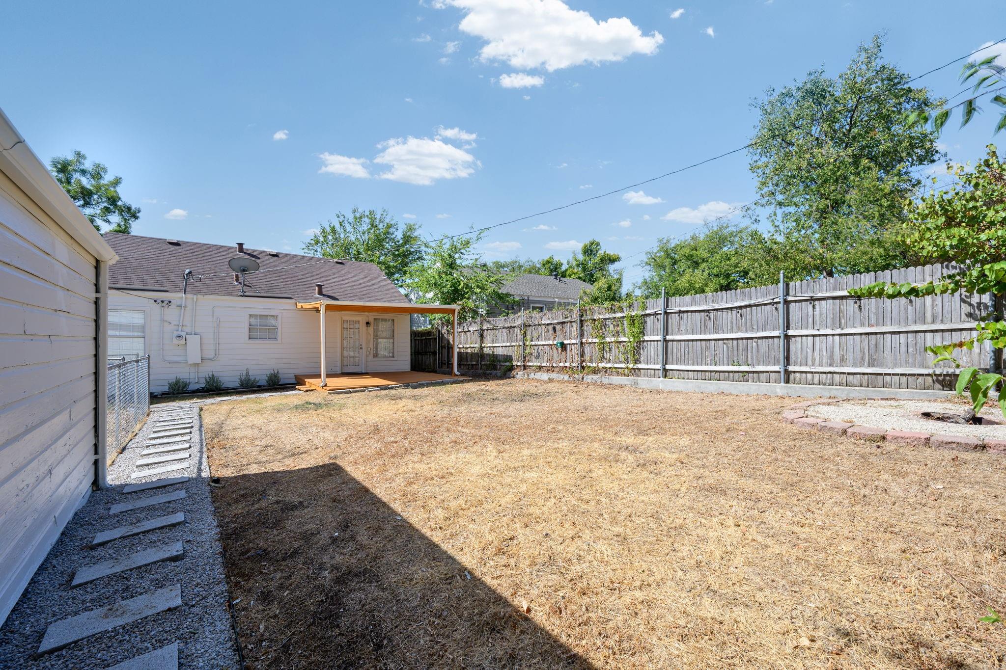 main property photo 20