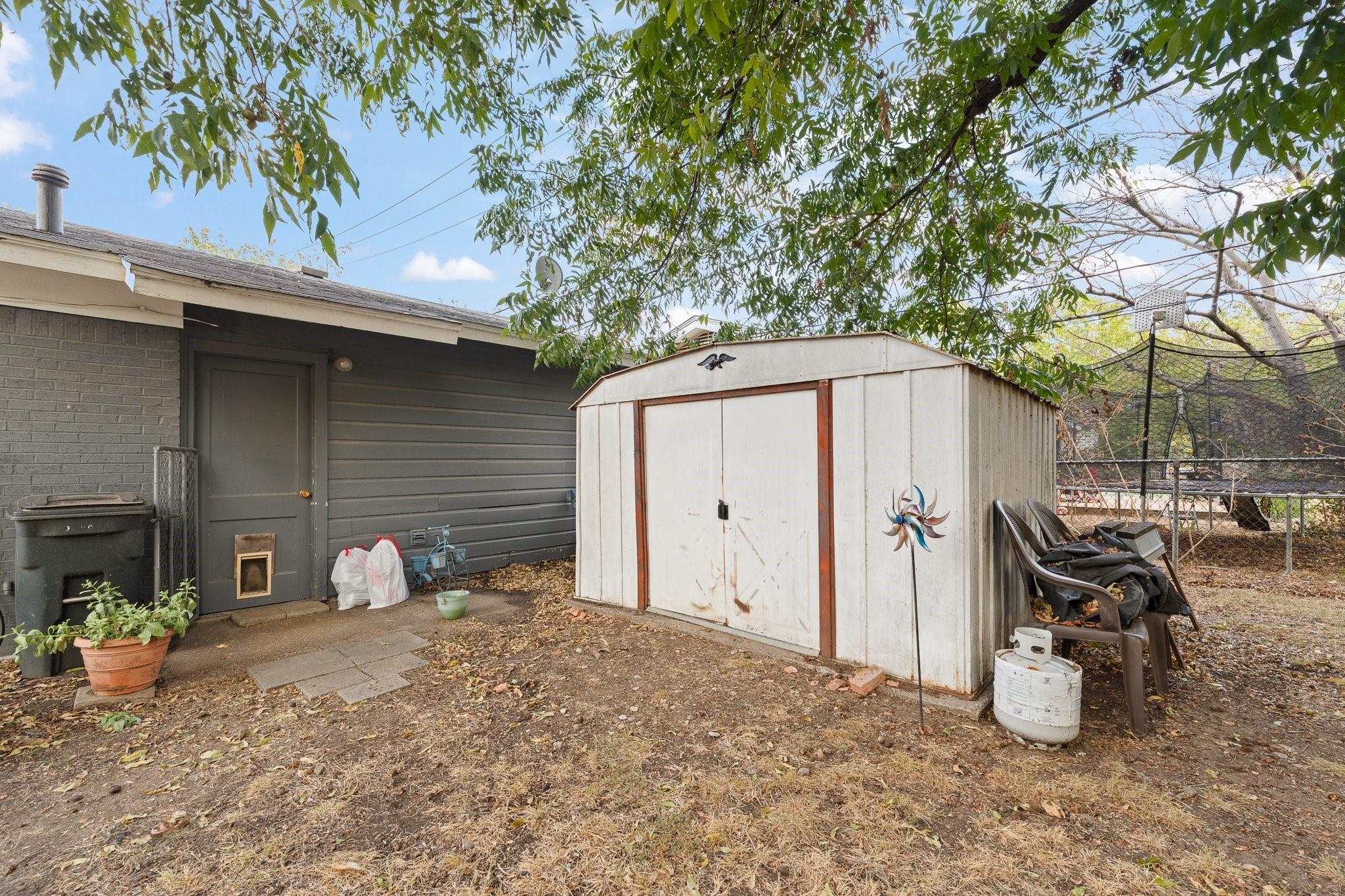 main property photo 26
