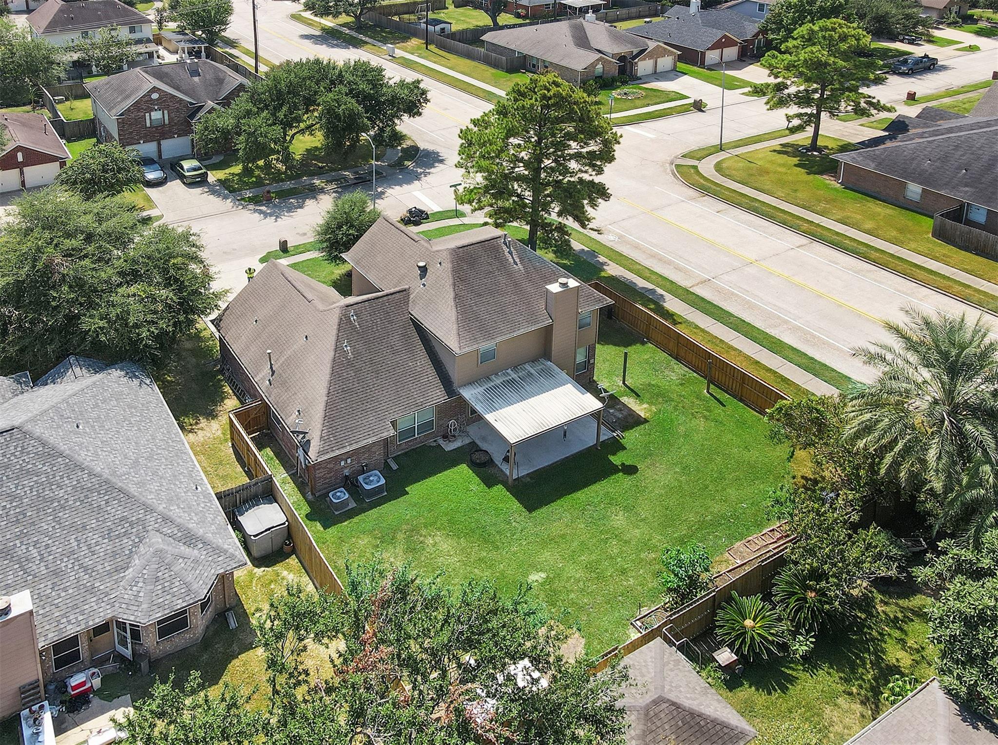 main property photo 34