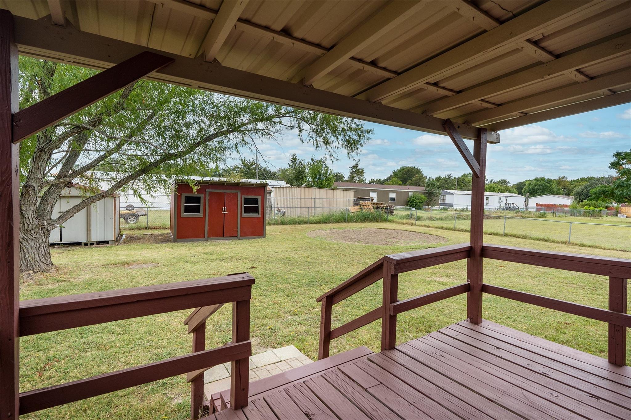 main property photo 19