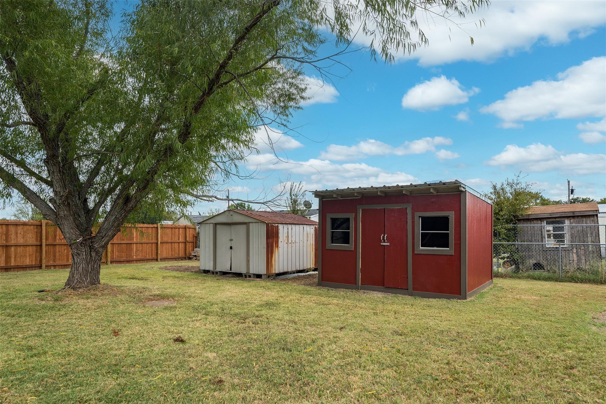 main property photo 21